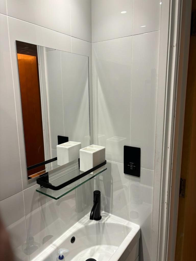 Studio Flat In The Heart Of St. Johns Wood London Exteriör bild